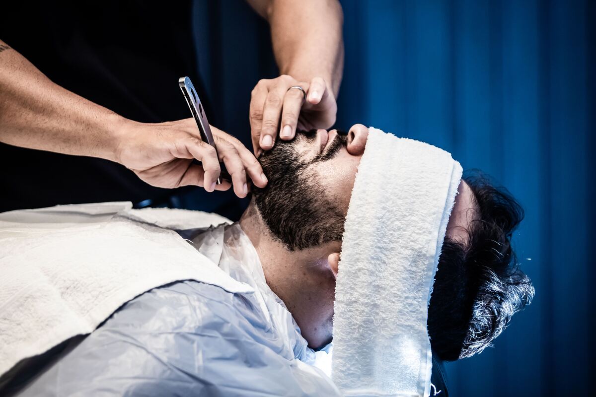 Beard Trim & Shape Up with Hot Towel